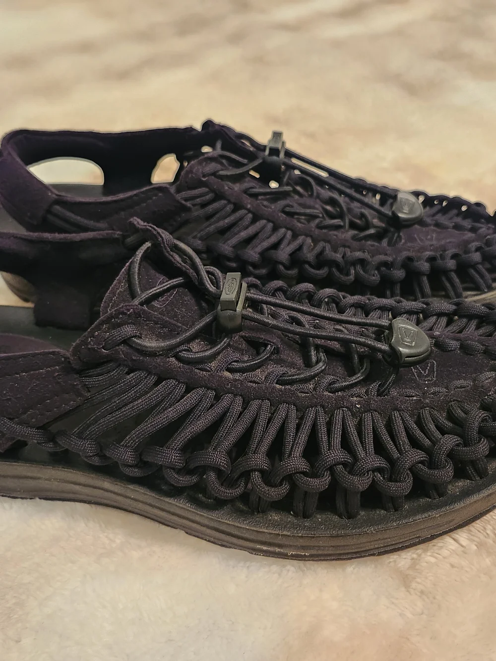 Keen Black Cord Woven Slip On Sandals Adjustable Tie Black Women 7.5